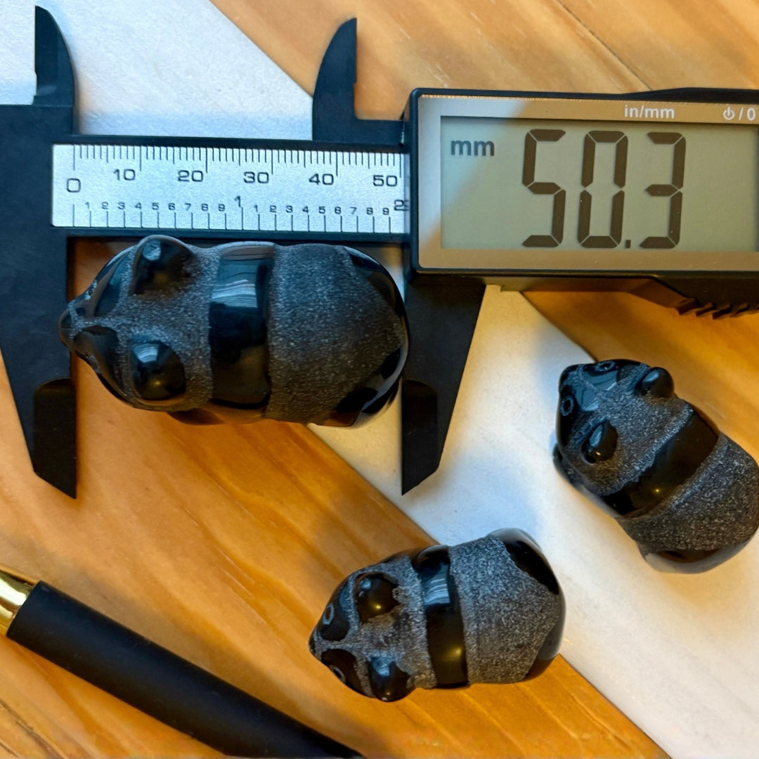 Turmalino meškučiai – natūralus kristalas, rankų darbo figūrėlės