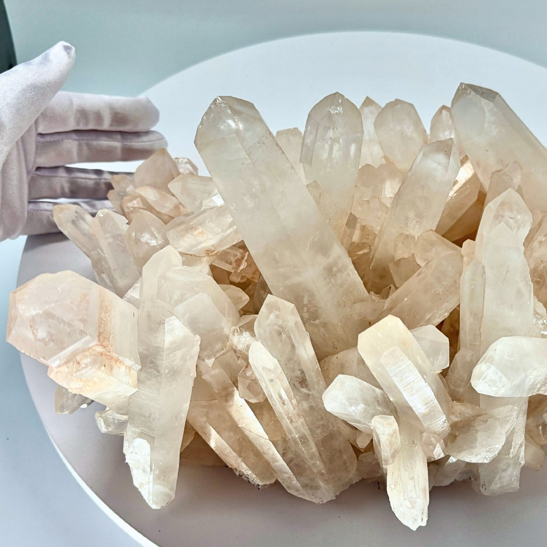 Didelis natūralus Kalnų Krištolas – Kvarco kristalų masyvas