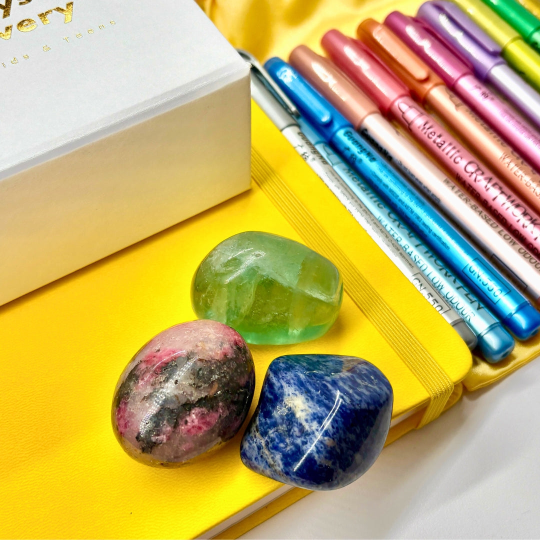 „Kristalų Kūrėjas“ – kūrybinis/edukacinis rinkinys vaikams (3 kristalai + flomasteriai + knygelė)